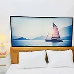 I Riverside B303 I Compact & Quiet Studio